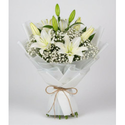 Saf Zarafet: Beyaz Lilyum & Kazablanka Buketi